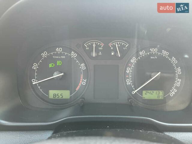 Шкода Октавия 2005 в Киеве на Automoto.ua Серый Шкода Октавия, объемом двигателя 1.78 л и пробегом 242 тыс. км за 4400 $, фото 13 на Automoto.ua