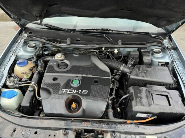 Сірий Шкода Октавія, об'ємом двигуна 1.9 л та пробігом 385 тис. км за 2000 $, фото 16 на Automoto.ua