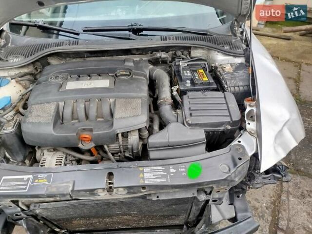 Сірий Шкода Октавія, об'ємом двигуна 1.6 л та пробігом 250 тис. км за 1800 $, фото 2 на Automoto.ua