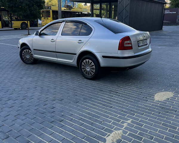 Серый Шкода Октавия, объемом двигателя 1.6 л и пробегом 200 тыс. км за 4650 $, фото 9 на Automoto.ua