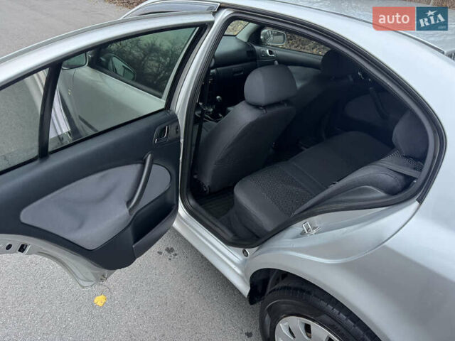 Серый Шкода Октавия, объемом двигателя 1.6 л и пробегом 267 тыс. км за 4700 $, фото 6 на Automoto.ua