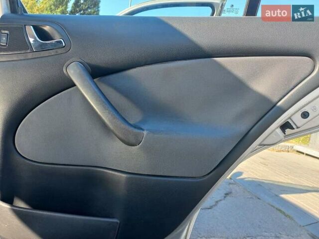 Серый Шкода Октавия, объемом двигателя 1.6 л и пробегом 255 тыс. км за 4200 $, фото 59 на Automoto.ua