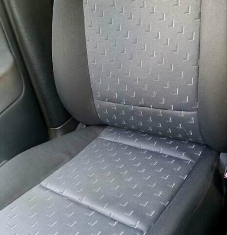 Серый Шкода Октавия, объемом двигателя 1.6 л и пробегом 255 тыс. км за 4200 $, фото 4 на Automoto.ua