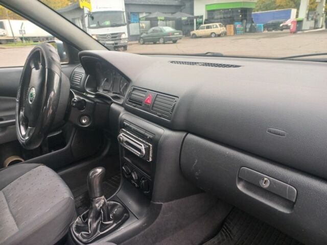 Серый Шкода Октавия, объемом двигателя 1.9 л и пробегом 290 тыс. км за 2500 $, фото 12 на Automoto.ua