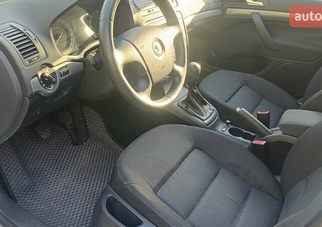 Сірий Шкода Октавія, об'ємом двигуна 1.6 л та пробігом 255 тис. км за 5600 $, фото 8 на Automoto.ua