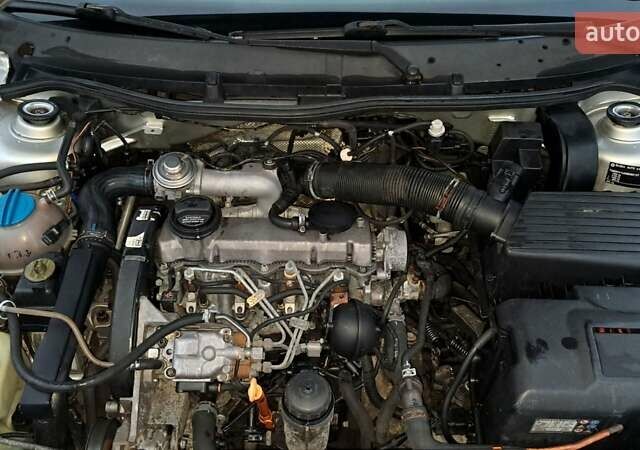 Серый Шкода Октавия, объемом двигателя 1.9 л и пробегом 358 тыс. км за 4900 $, фото 16 на Automoto.ua