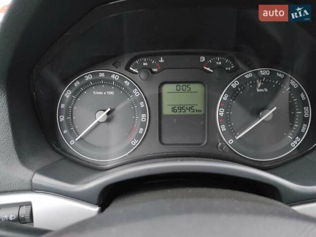 Серый Шкода Октавия, объемом двигателя 1.6 л и пробегом 180 тыс. км за 5190 $, фото 17 на Automoto.ua