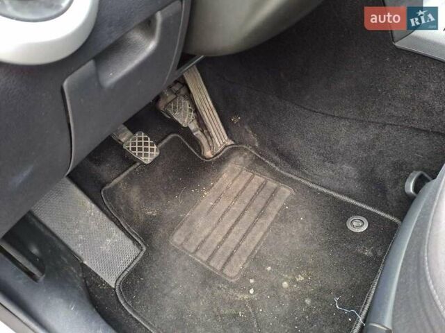 Сірий Шкода Октавія, об'ємом двигуна 1.6 л та пробігом 196 тис. км за 5800 $, фото 26 на Automoto.ua