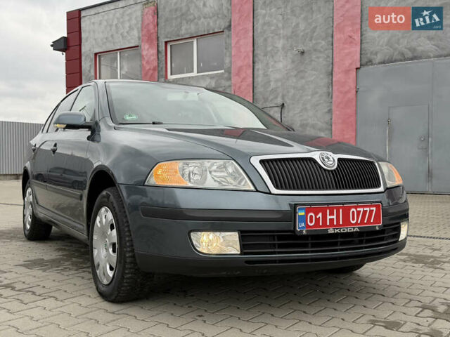 Серый Шкода Октавия, объемом двигателя 1.6 л и пробегом 220 тыс. км за 6350 $, фото 9 на Automoto.ua