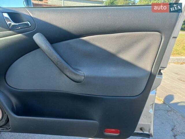 Серый Шкода Октавия, объемом двигателя 1.6 л и пробегом 255 тыс. км за 4200 $, фото 61 на Automoto.ua