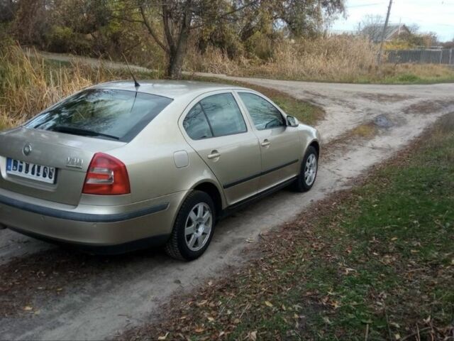 Шкода Октавия 2005 в Змиеве на Automoto.ua Серый Шкода Октавия, объемом двигателя 1.9 л и пробегом 300 тыс. км за 2800 $, фото 5 на Automoto.ua