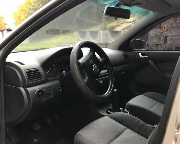 Сірий Шкода Октавія, об'ємом двигуна 1.6 л та пробігом 224 тис. км за 5500 $, фото 5 на Automoto.ua