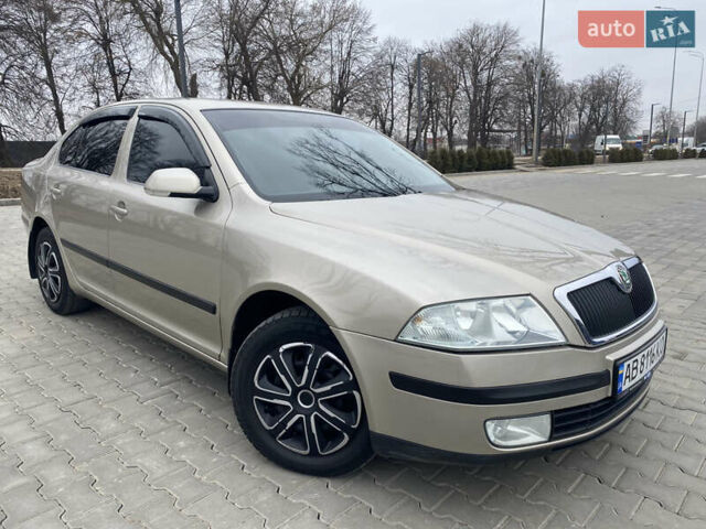 Серый Шкода Октавия, объемом двигателя 1.6 л и пробегом 258 тыс. км за 5300 $, фото 1 на Automoto.ua