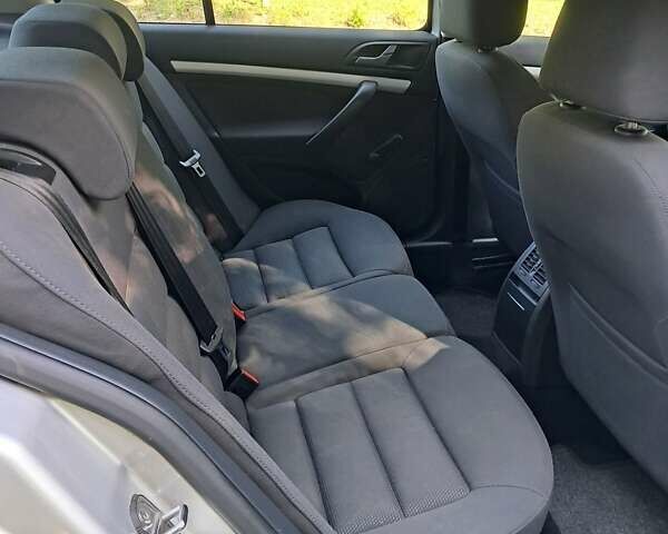 Серый Шкода Октавия, объемом двигателя 1.6 л и пробегом 178 тыс. км за 6150 $, фото 20 на Automoto.ua