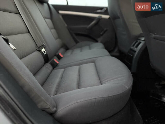 Сірий Шкода Октавія, об'ємом двигуна 1.6 л та пробігом 250 тис. км за 3850 $, фото 63 на Automoto.ua