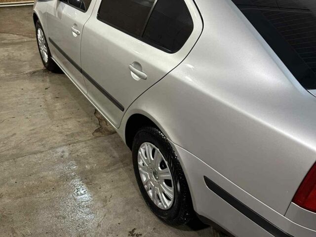 Сірий Шкода Октавія, об'ємом двигуна 0 л та пробігом 290 тис. км за 6000 $, фото 1 на Automoto.ua