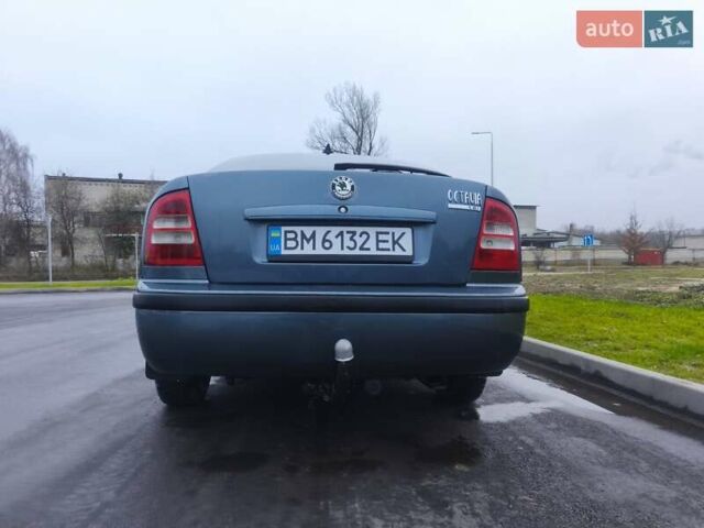 Серый Шкода Октавия, объемом двигателя 1.6 л и пробегом 251 тыс. км за 5200 $, фото 1 на Automoto.ua