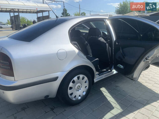 Сірий Шкода Октавія, об'ємом двигуна 1.6 л та пробігом 290 тис. км за 4200 $, фото 3 на Automoto.ua