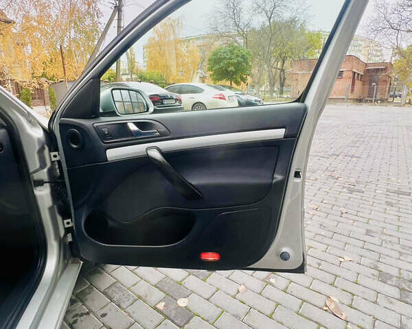 Шкода Октавия 2005 в Полтаве на Automoto.ua Серый Шкода Октавия, объемом двигателя 1.6 л и пробегом 176 тыс. км за 6500 $, фото 34 на Automoto.ua