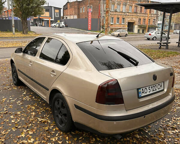 Серый Шкода Октавия, объемом двигателя 1.6 л и пробегом 283 тыс. км за 4700 $, фото 3 на Automoto.ua