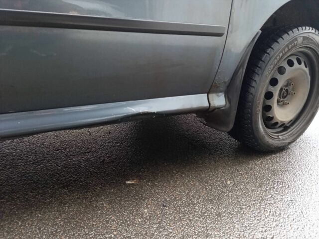 Серый Шкода Октавия, объемом двигателя 1.6 л и пробегом 325 тыс. км за 4800 $, фото 2 на Automoto.ua