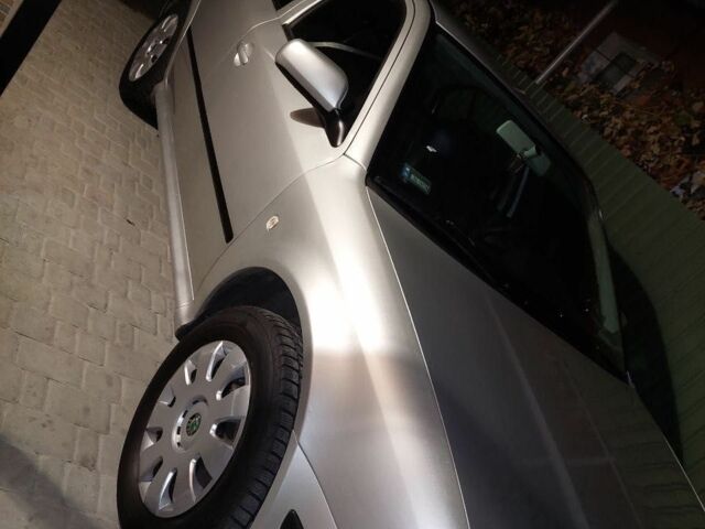 Серый Шкода Октавия, объемом двигателя 1.6 л и пробегом 329 тыс. км за 5000 $, фото 12 на Automoto.ua