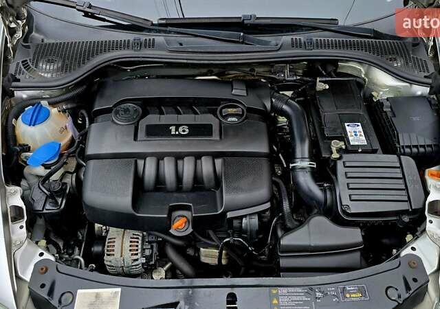 Шкода Октавия 2005 в Полтаве на Automoto.ua Серый Шкода Октавия, объемом двигателя 1.6 л и пробегом 122 тыс. км за 7999 $, фото 1 на Automoto.ua