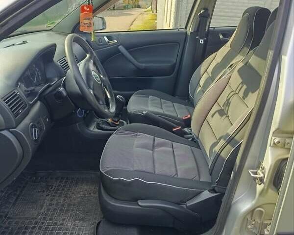 Сірий Шкода Октавія, об'ємом двигуна 1.6 л та пробігом 295 тис. км за 5300 $, фото 13 на Automoto.ua