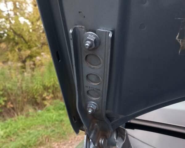 Серый Шкода Октавия, объемом двигателя 1.6 л и пробегом 303 тыс. км за 5800 $, фото 11 на Automoto.ua