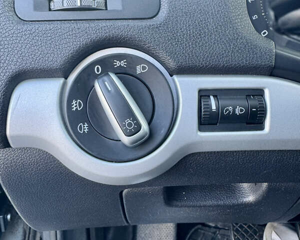 Серый Шкода Октавия, объемом двигателя 1.6 л и пробегом 221 тыс. км за 6100 $, фото 20 на Automoto.ua