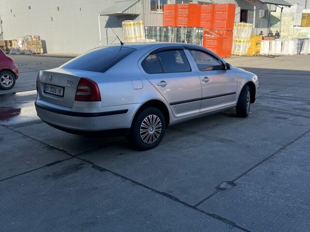 Серый Шкода Октавия, объемом двигателя 1.6 л и пробегом 200 тыс. км за 3999 $, фото 1 на Automoto.ua