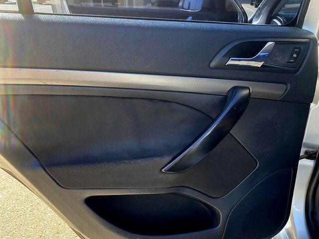 Серый Шкода Октавия, объемом двигателя 1.6 л и пробегом 311 тыс. км за 5500 $, фото 4 на Automoto.ua