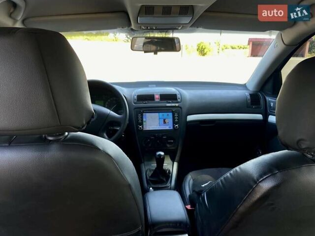 Шкода Октавия 2005 в Черкассах на Automoto.ua Серый Шкода Октавия, объемом двигателя 1.6 л и пробегом 222 тыс. км за 6200 $, фото 8 на Automoto.ua