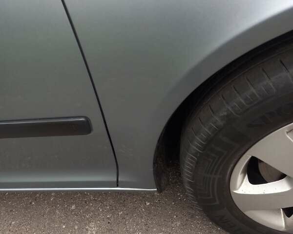 Серый Шкода Октавия, объемом двигателя 1.6 л и пробегом 303 тыс. км за 5800 $, фото 4 на Automoto.ua