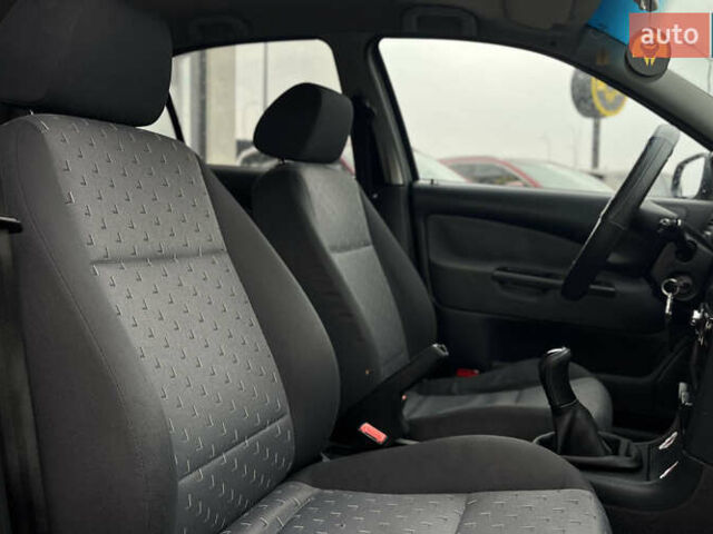 Сірий Шкода Октавія, об'ємом двигуна 1.6 л та пробігом 205 тис. км за 4400 $, фото 19 на Automoto.ua