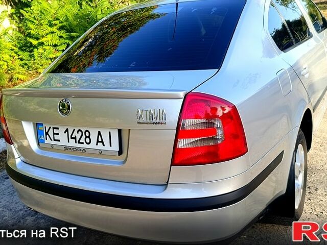 Шкода Октавия 2005 в Каменское - Днепродзержинск на Automoto.ua Серый Шкода Октавия, объемом двигателя 1.6 л и пробегом 255 тыс. км за 5900 $, фото 2 на Automoto.ua