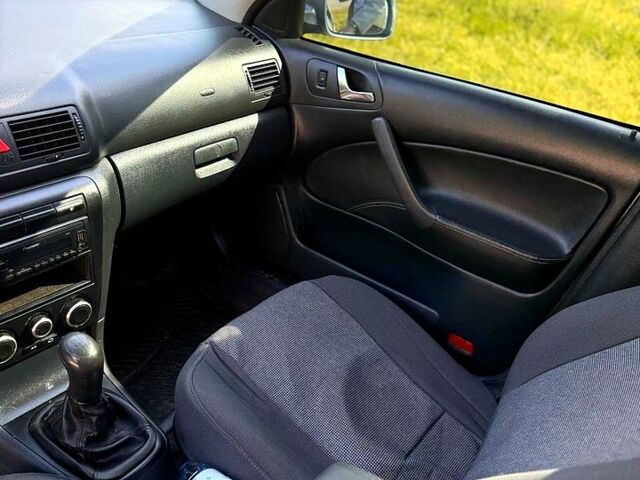 Сірий Шкода Октавія, об'ємом двигуна 1.6 л та пробігом 250 тис. км за 5500 $, фото 10 на Automoto.ua