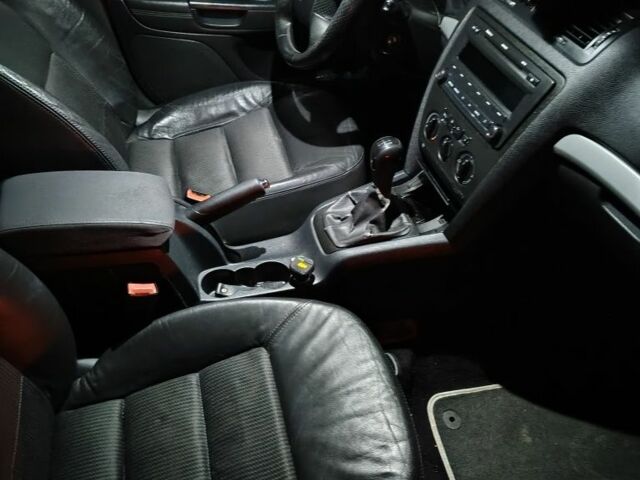 Серый Шкода Октавия, объемом двигателя 1.9 л и пробегом 300 тыс. км за 3050 $, фото 3 на Automoto.ua