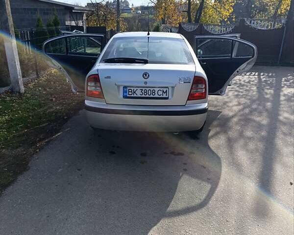 Сірий Шкода Октавія, об'ємом двигуна 1.6 л та пробігом 295 тис. км за 5300 $, фото 11 на Automoto.ua