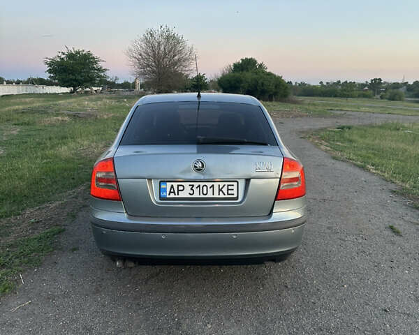 Сірий Шкода Октавія, об'ємом двигуна 2 л та пробігом 335 тис. км за 6300 $, фото 4 на Automoto.ua