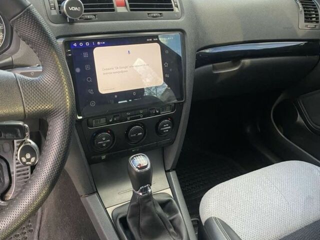 Сірий Шкода Октавія, об'ємом двигуна 2 л та пробігом 250 тис. км за 8200 $, фото 11 на Automoto.ua