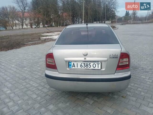 Серый Шкода Октавия, объемом двигателя 1.8 л и пробегом 388 тыс. км за 5000 $, фото 3 на Automoto.ua