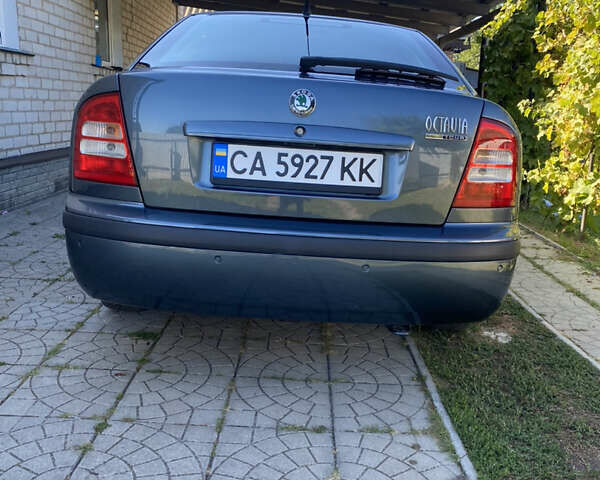 Серый Шкода Октавия, объемом двигателя 1.6 л и пробегом 255 тыс. км за 6200 $, фото 4 на Automoto.ua
