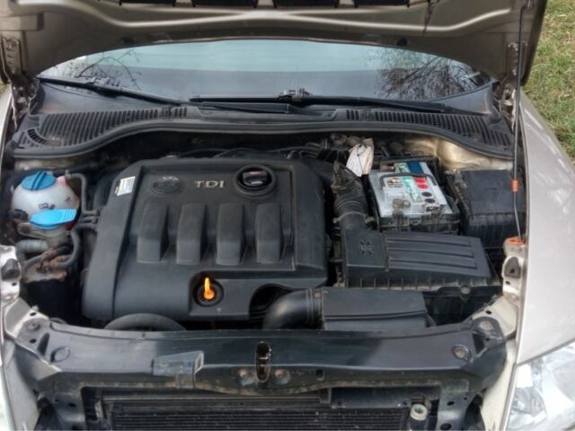 Шкода Октавия 2005 в Змиеве на Automoto.ua Серый Шкода Октавия, объемом двигателя 1.9 л и пробегом 300 тыс. км за 2800 $, фото 11 на Automoto.ua