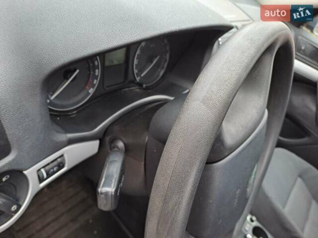 Сірий Шкода Октавія, об'ємом двигуна 1.6 л та пробігом 196 тис. км за 5800 $, фото 28 на Automoto.ua