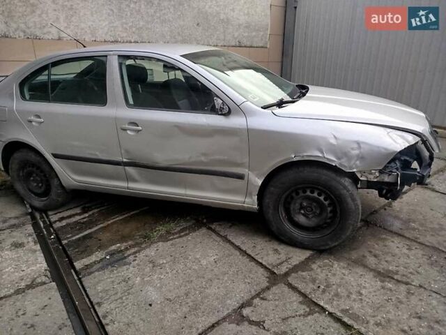 Сірий Шкода Октавія, об'ємом двигуна 1.6 л та пробігом 250 тис. км за 1800 $, фото 3 на Automoto.ua