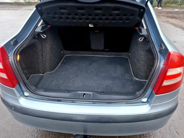 Сірий Шкода Октавія, об'ємом двигуна 1.6 л та пробігом 235 тис. км за 6500 $, фото 7 на Automoto.ua