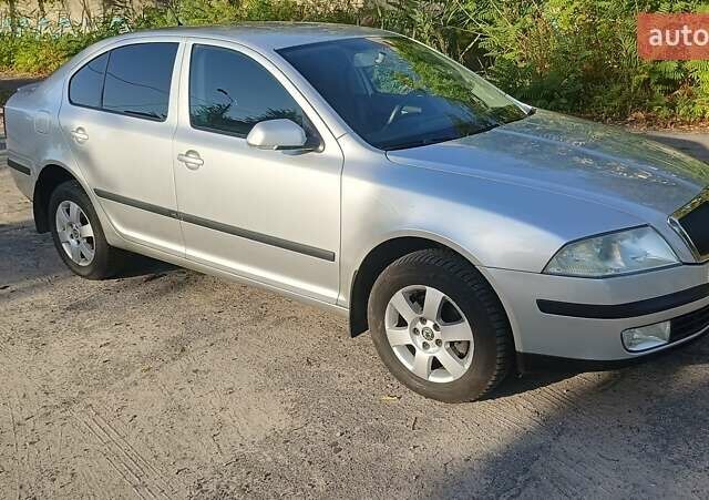 Сірий Шкода Октавія, об'ємом двигуна 1.6 л та пробігом 255 тис. км за 5600 $, фото 4 на Automoto.ua