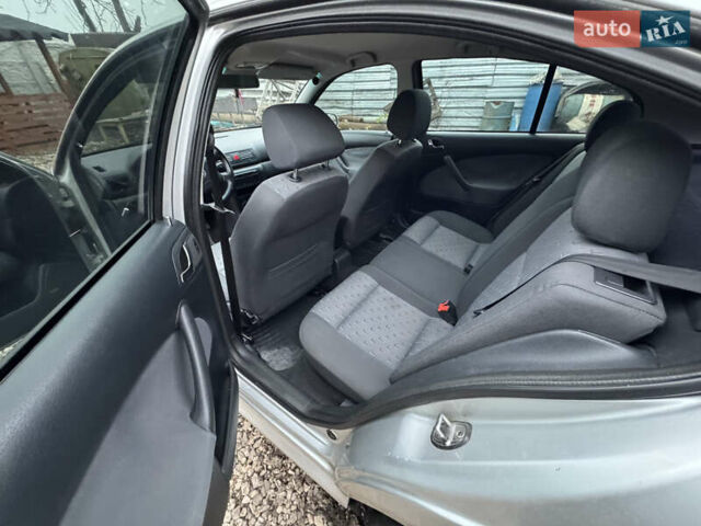 Серый Шкода Октавия, объемом двигателя 1.78 л и пробегом 242 тыс. км за 4300 $, фото 17 на Automoto.ua