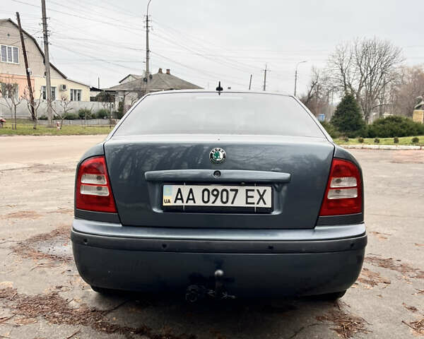 Серый Шкода Октавия, объемом двигателя 1.8 л и пробегом 260 тыс. км за 4300 $, фото 5 на Automoto.ua